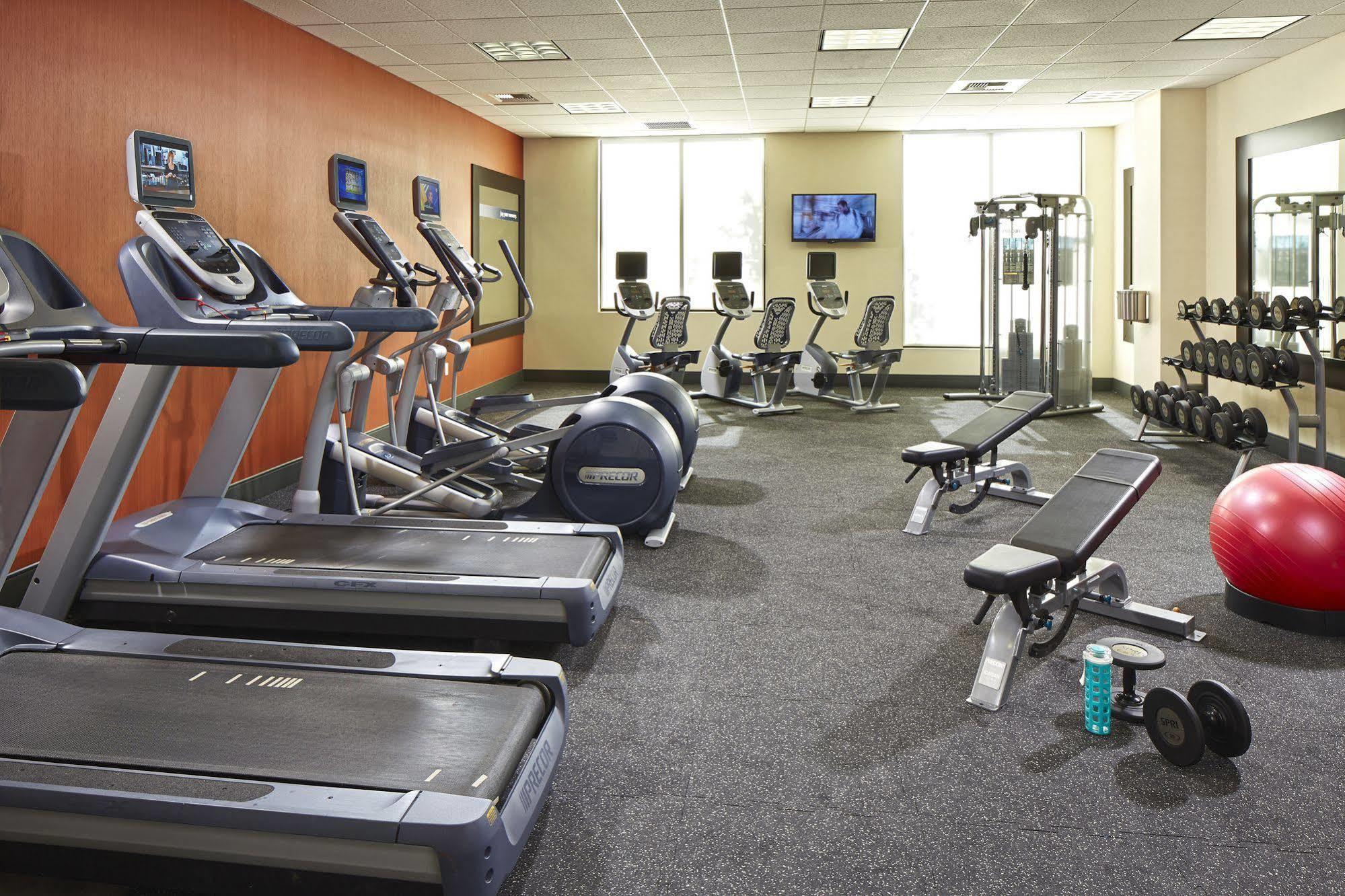 Hampton Long Airport, Ca 3* Long Beach